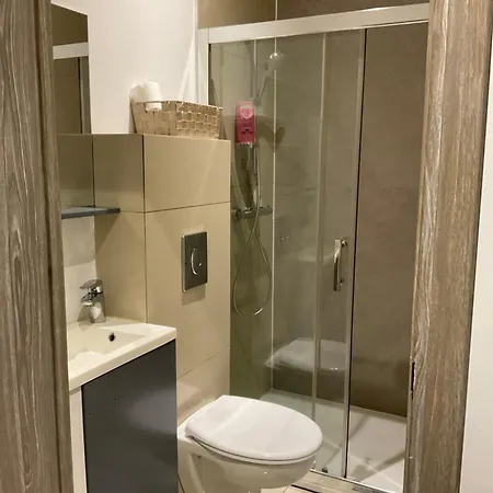 Kezy 4 Personne Bebe 아파트 랭스